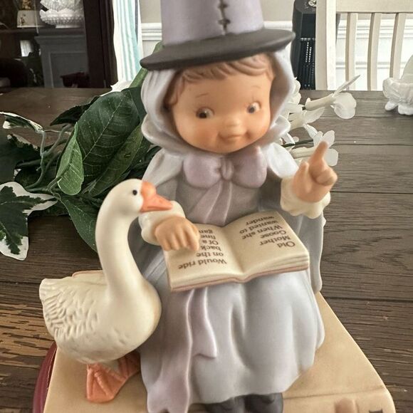 Memories of Yesterday Once Upon aFairy Tale Series Mother Goose Ltd Ed. Figurine - Picture 2 of 7